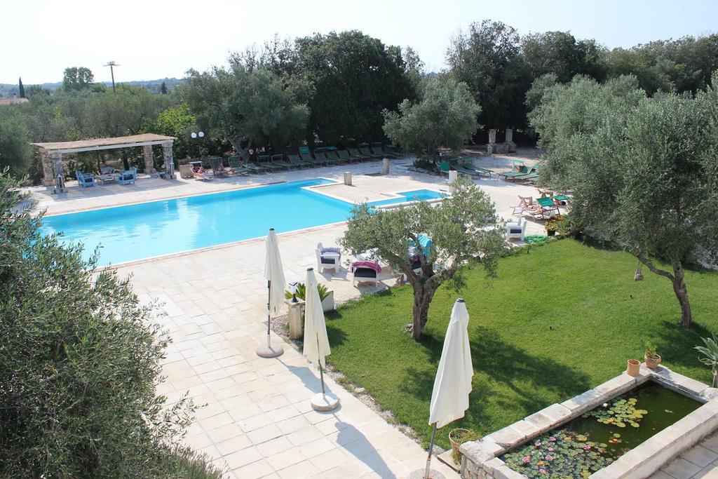 Agriturismo Tenuta Sant'Antonio Cerfignano ภายนอก รูปภาพ